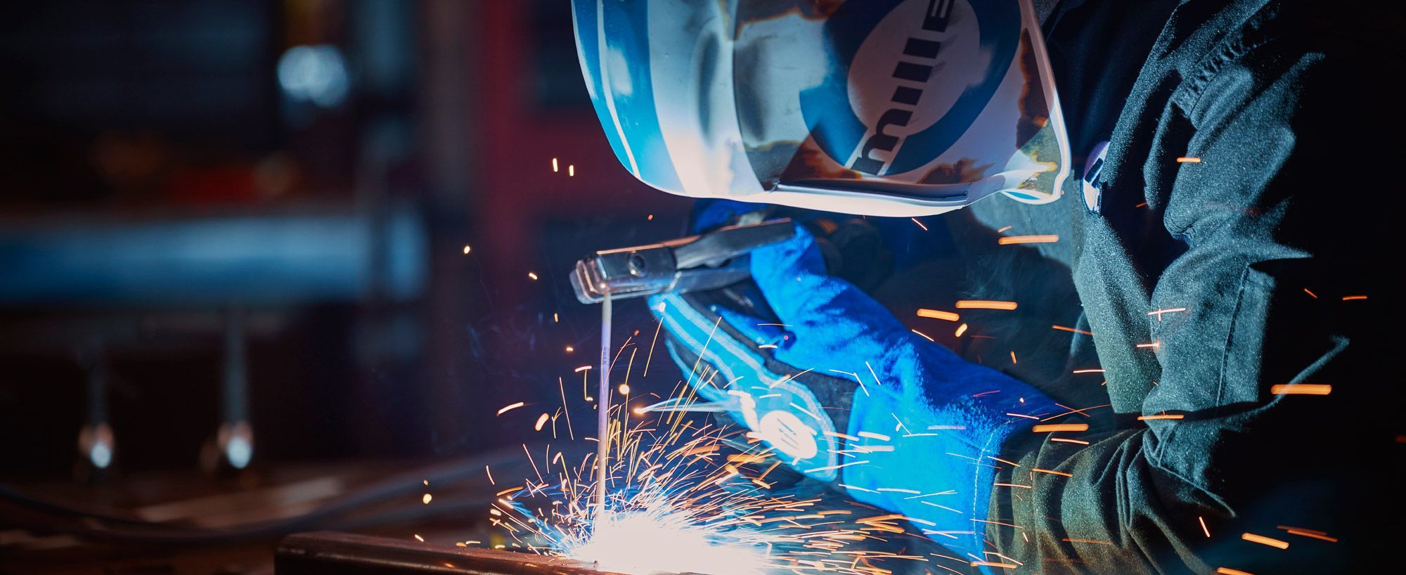 Sparks Of Precision: Choosing The Right Welding Machine For The Job